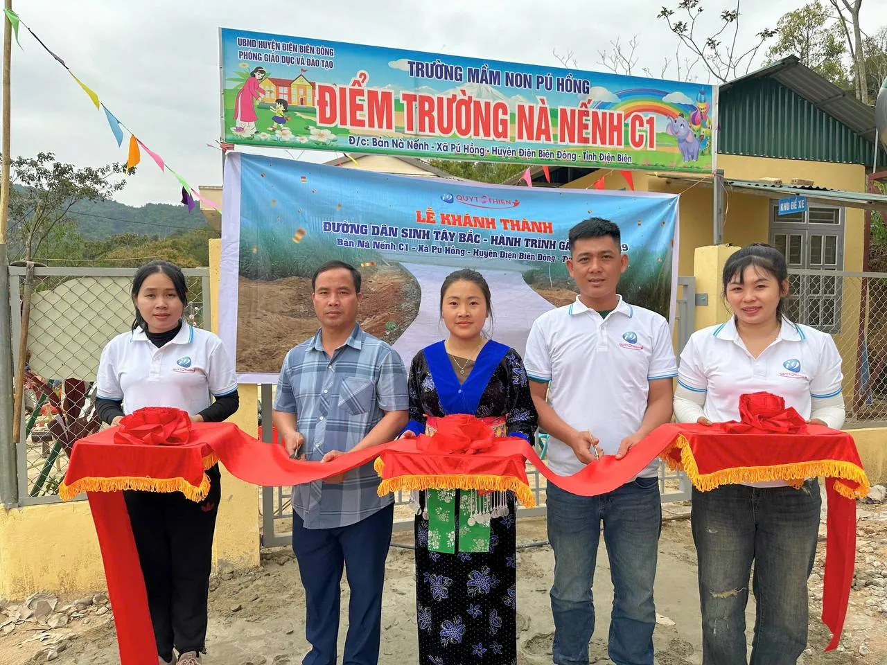 Biểu tượng nhóm tự lực, nơi người chơi vnd88 có thể chia sẻ kinh nghiệm và nhận hỗ trợ từ cộng đồng.